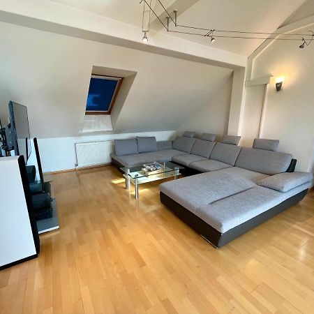 Apartamento Atemberaubendes Loft Mit Pool Viena Exterior foto