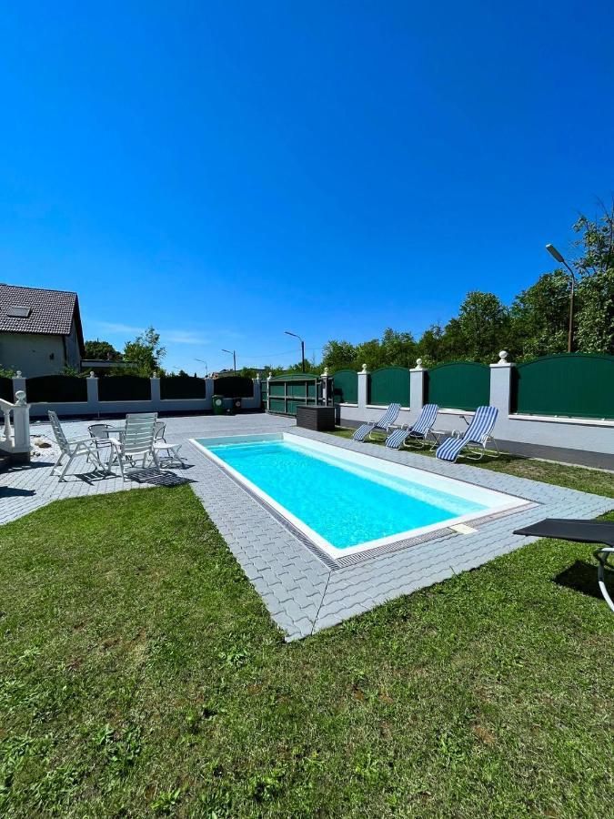 Apartamento Atemberaubendes Loft Mit Pool Viena Exterior foto