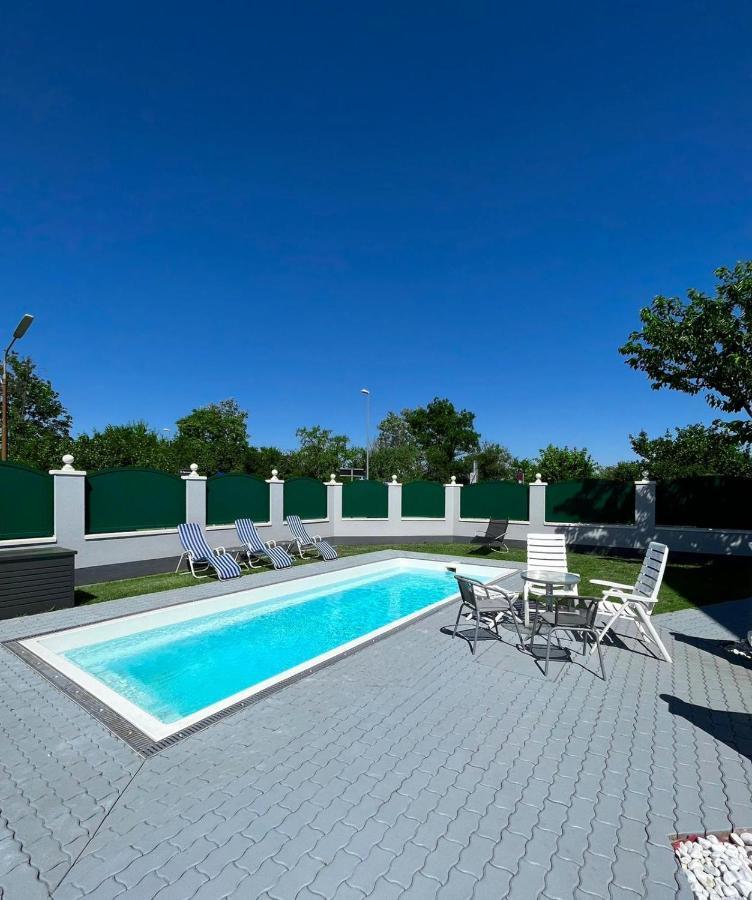 Apartamento Atemberaubendes Loft Mit Pool Viena Exterior foto